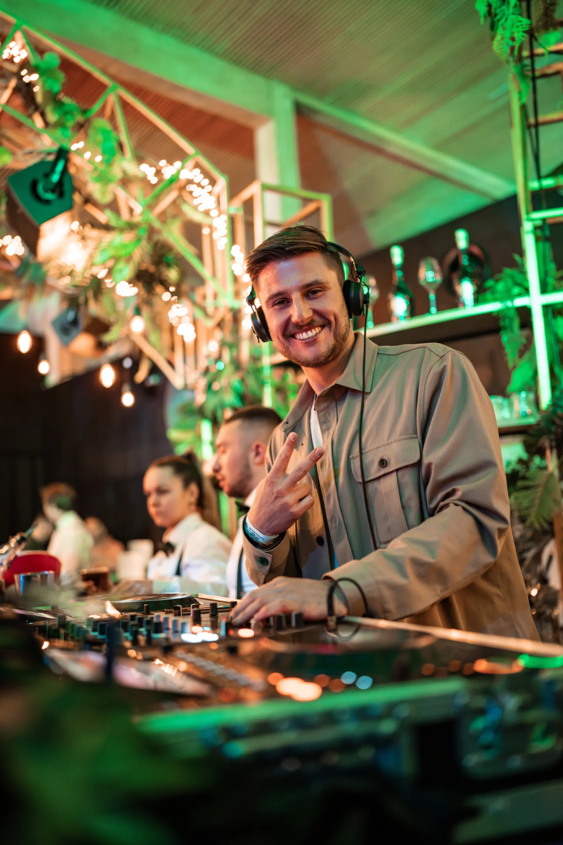 Max Perth plays Tomorrowland Winter