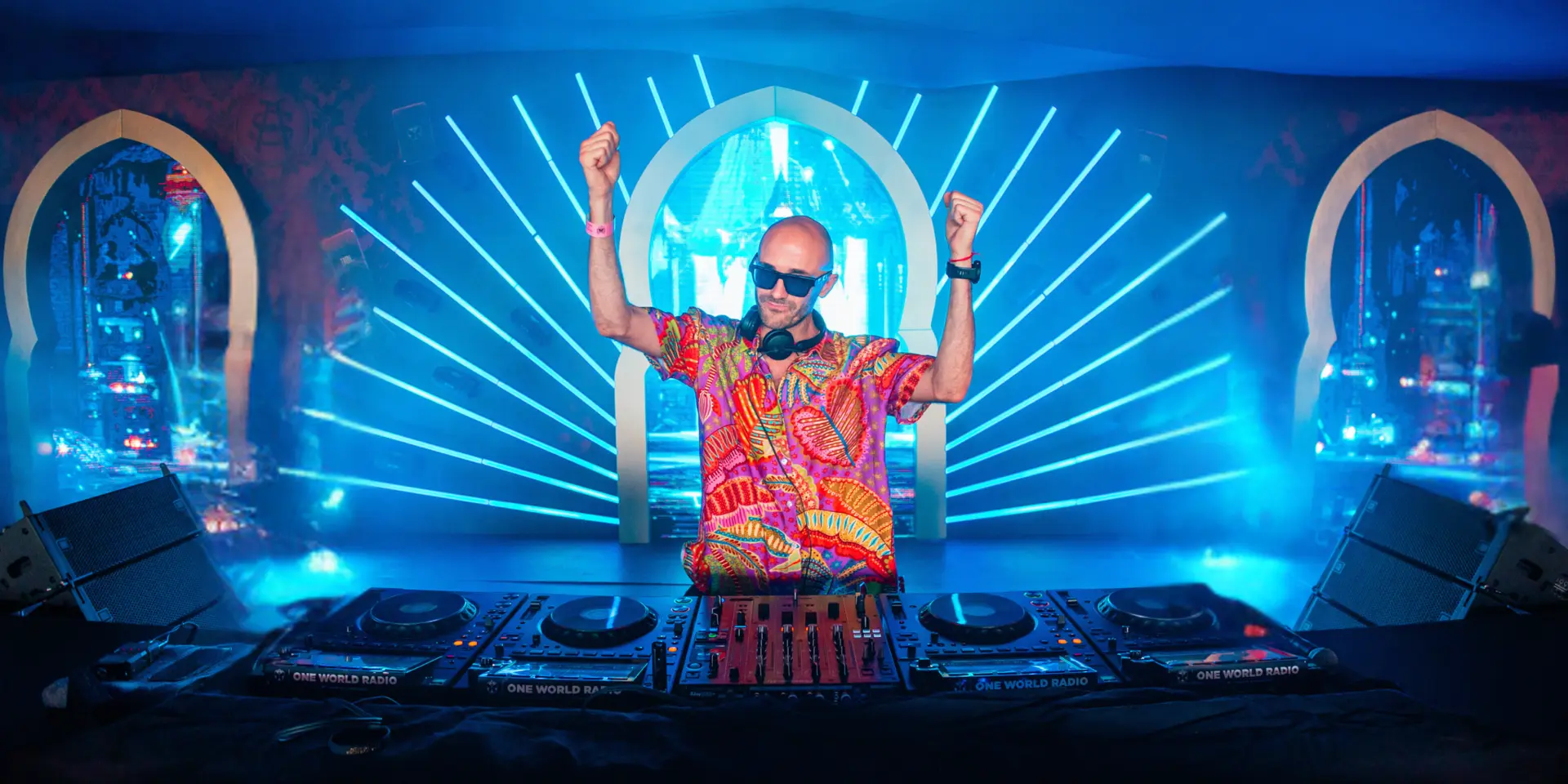 New remix competition: 
LouLou Players