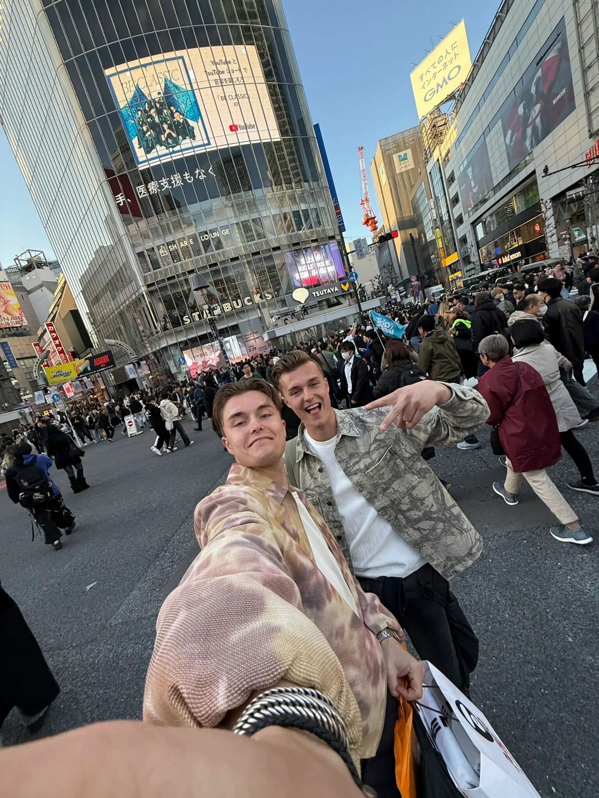 The Skybrothers played Tomorrowland